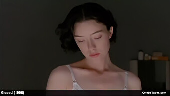 Cenas Explícitas De Molly Parker Com Foco Em Sua Beleza Natural