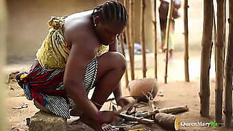 Un Mari Est Témoin De La Femme De Son Frère Pénétrée Par La Bite De Son Frère Et Est Fait Pour Regarder Et S'Agenouiller