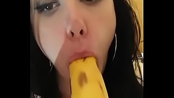 Cute Homemade Teen Gives A Blowjob On A Banana