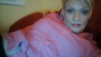 Moden Blond Bombe I Webcam-Show