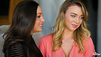 Abigail Mac Dan Zoey Taylor Dalam Sesi Seks Berkumpulan Lesbian Yang Panas