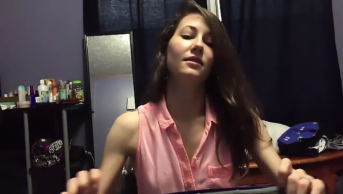 Homemade Blowjob From A Horny Amateur