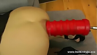 Brincadeira Anal Com Um Dildo Em Qualidade Deslumbrante De 480p