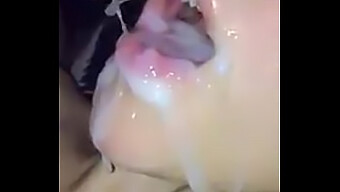 Sesión Facial De Trim Con Una Big Cock