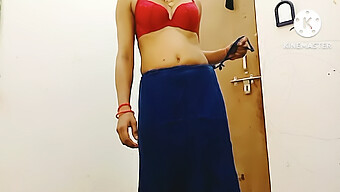 Bhabhi En Saree Se Desnuda Y Se Masturba El Coño