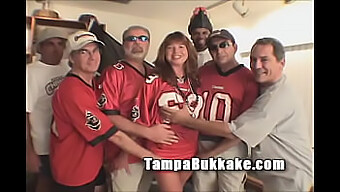 Tampa'S Hottest Milfs In A Bukkake Party