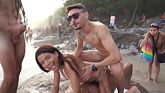 Bianca Dantas' Öffentliche Strandbegegnung Mit Mehreren Partnern Und Abenteuerlichem Analsex