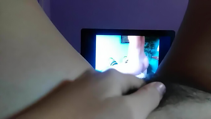 Nézze Meg Egy Lány Szóló Játékát Ebben A Pov Videóban